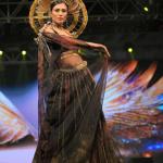 SKIRT WHIT V NICK LINE BLOUSE 2 PIECE